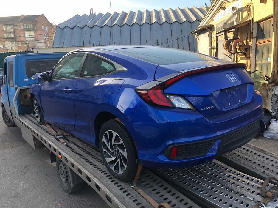 Honda Civic X 2016-2021 розборка запчастини шрот