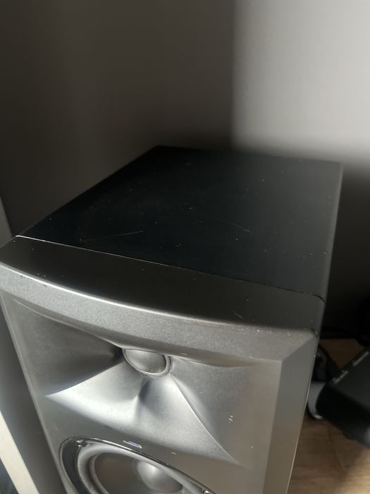 Monitory studyjne JBL LSR 305