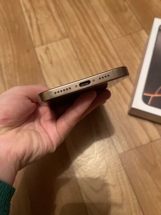 Apple iPhone 16 Pro Max 256GB (Desert Titanium)