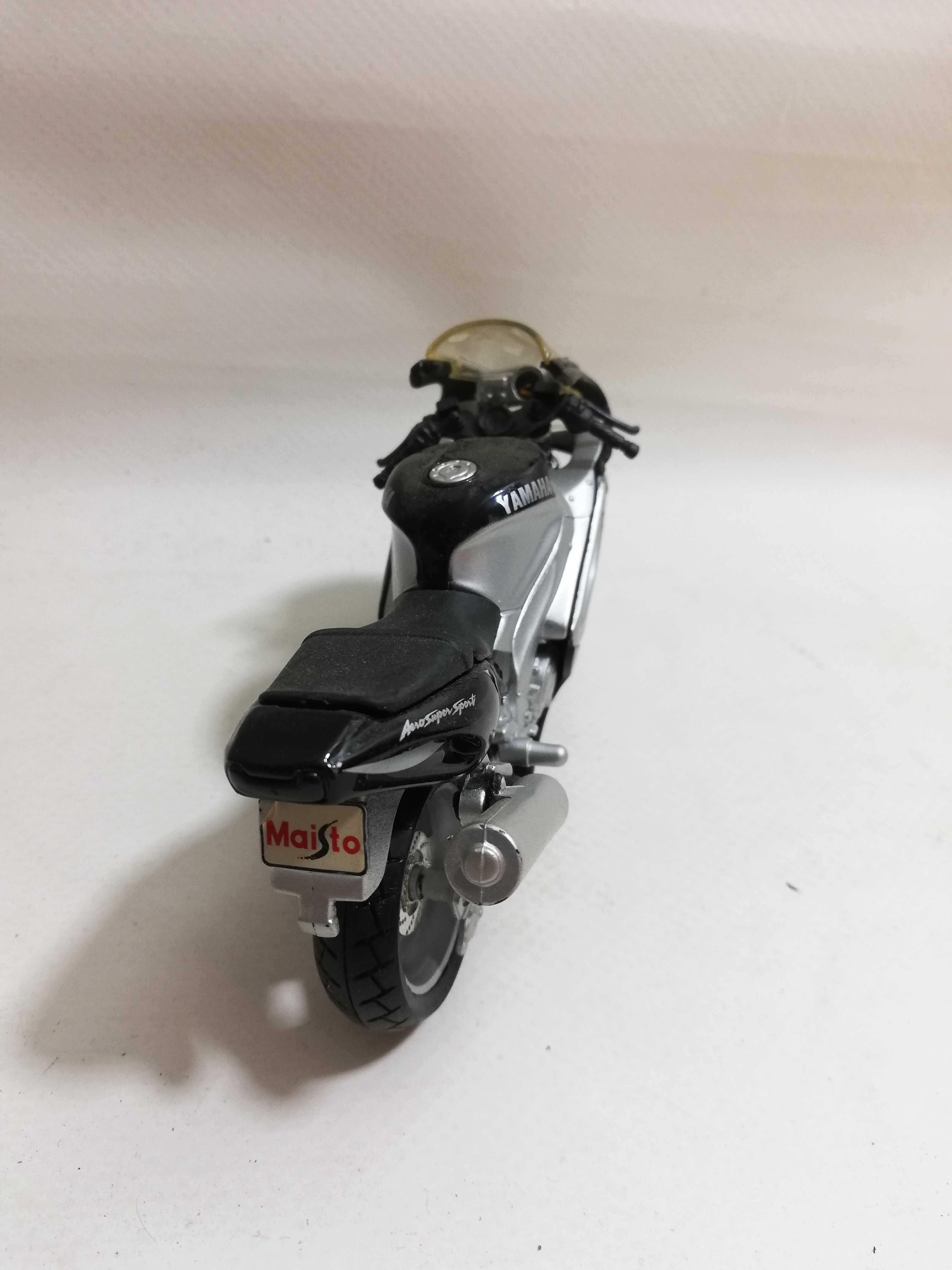 Yamaha YZF Thunderace 1000 - Maisto 1:18