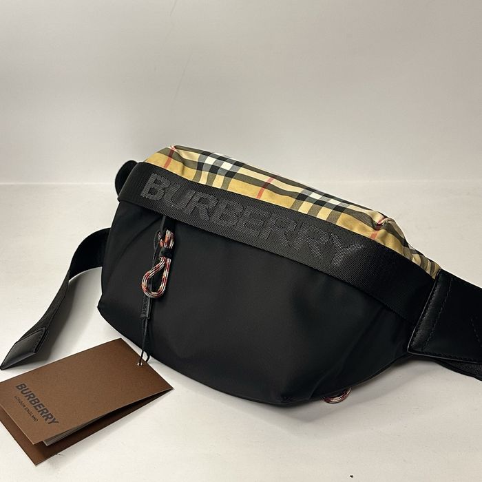 Сумка бананка burberry