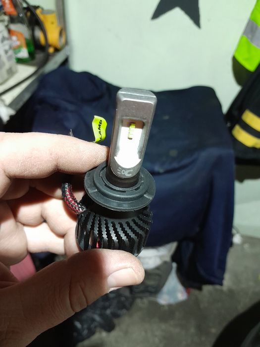 Діодні лампа Н7. На 8 діодов