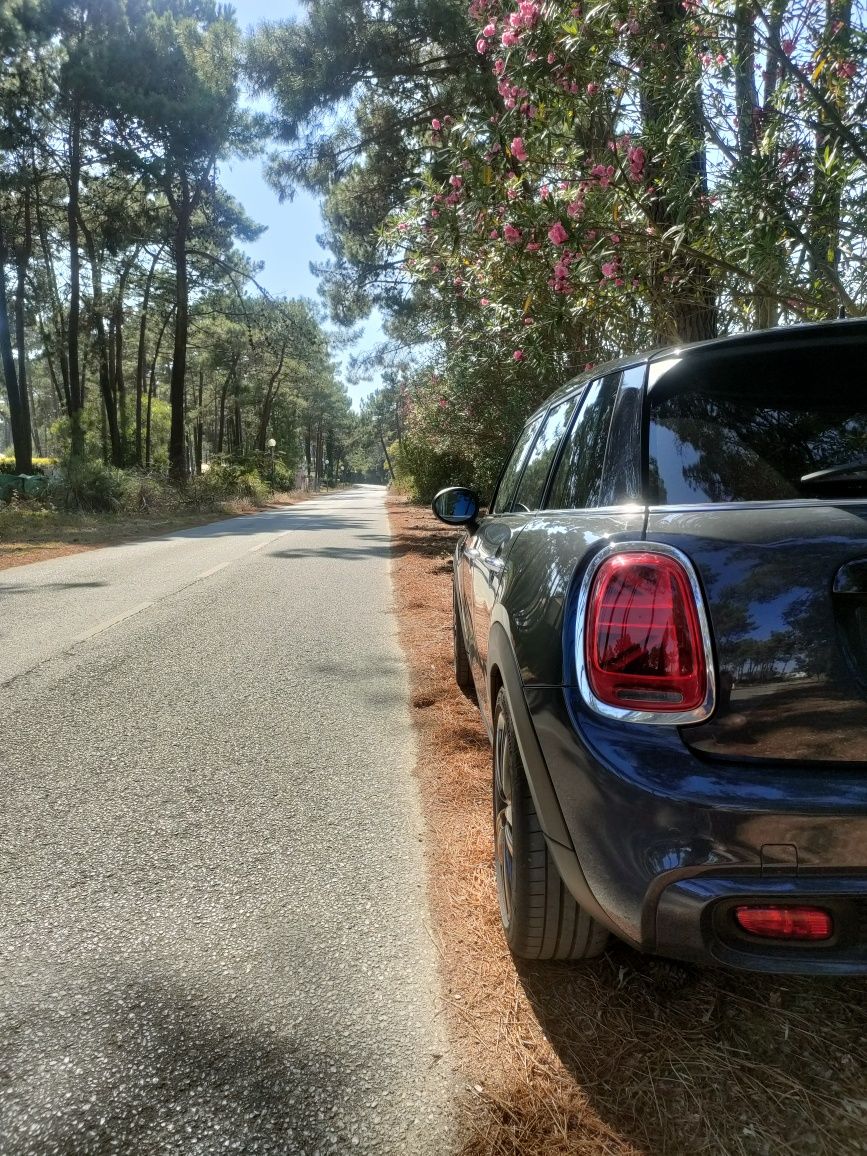 MINI Cooper S F55 2.0 Turbo – Nacional, com 95.000km