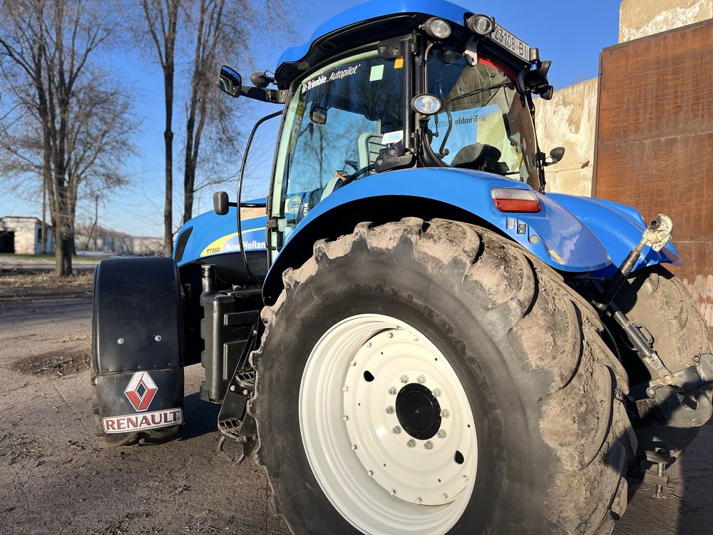 Продам Трактор New Holland T 7060