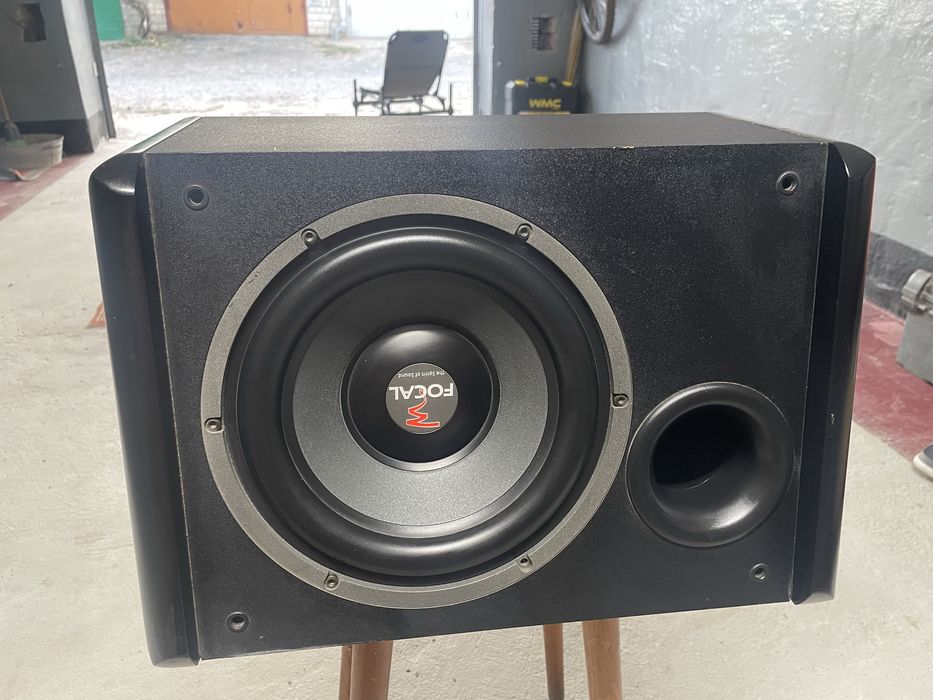 Сабвуфер активный Focal BombA 27 V1