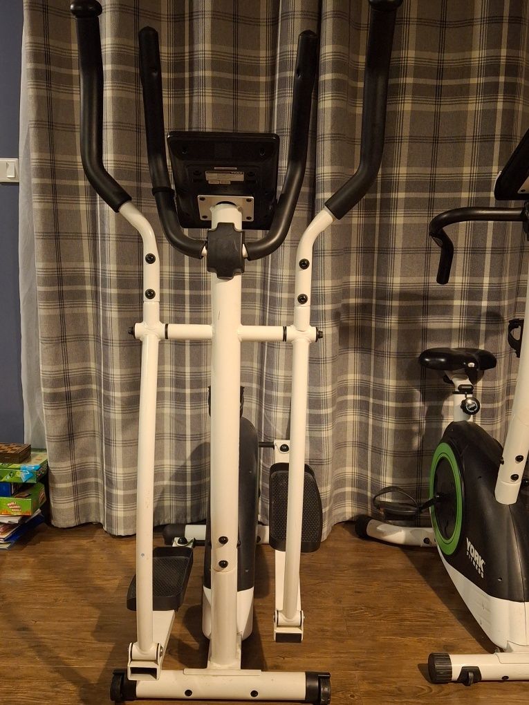 Orbitrek maszyna do ćwiczeń cardio