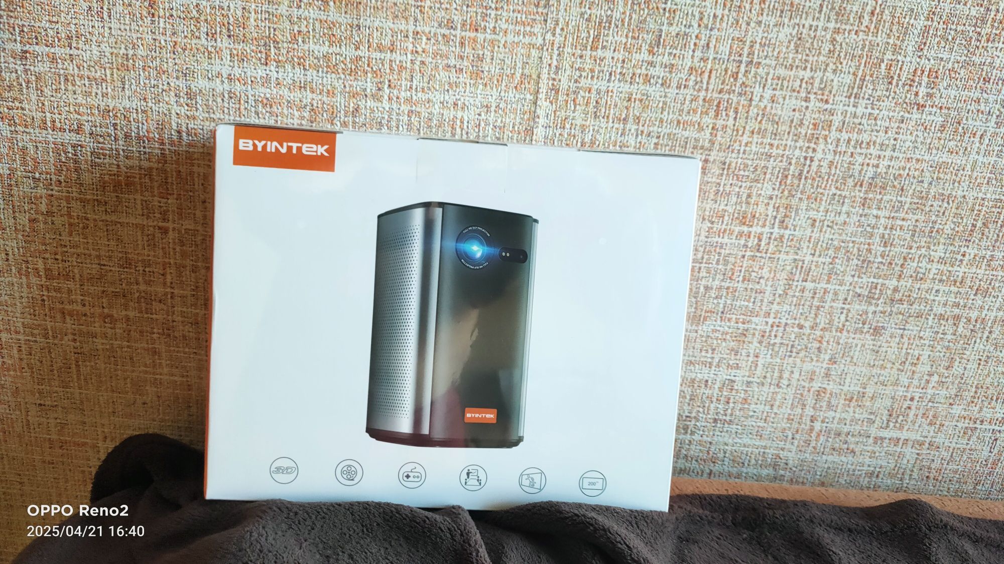 Byintek P70, автофокус, аккумулятор 8000 mAh