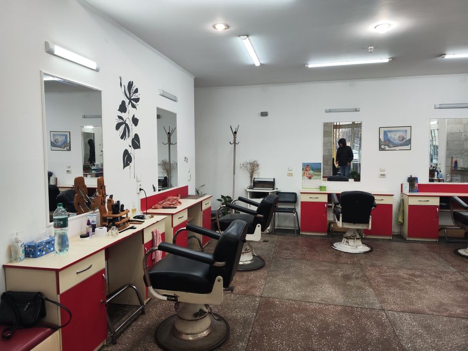 = Продам комерційне приміщення в центрі міста