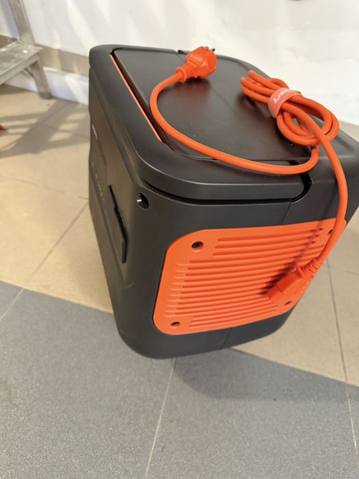 Jackery Explorer 2000 Pro зарядна станція
