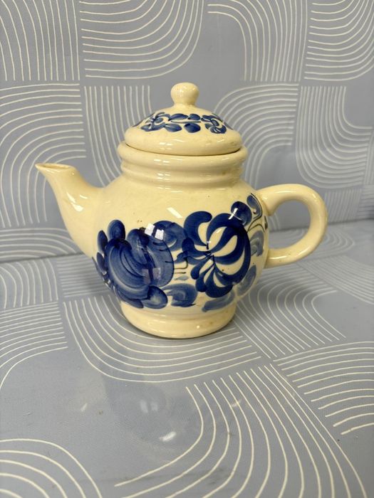 Mały dzbanuszek fajans Włocławek