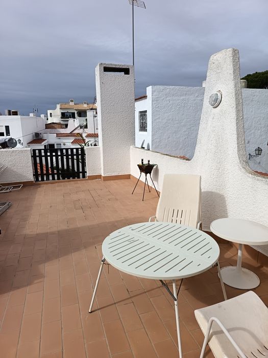 Arrenda-se quartos no Algarve.