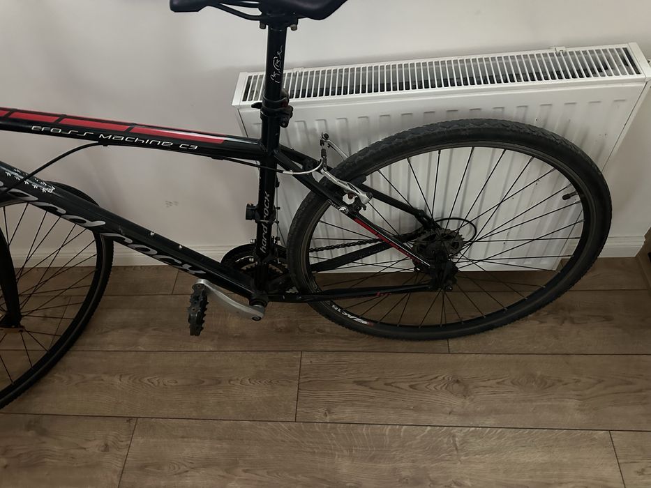 Hard Rockx cross machine c3 28’