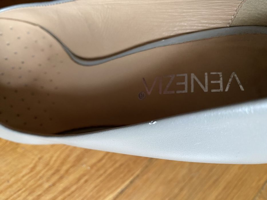 Czółenka na szpilce Venezia r. 39