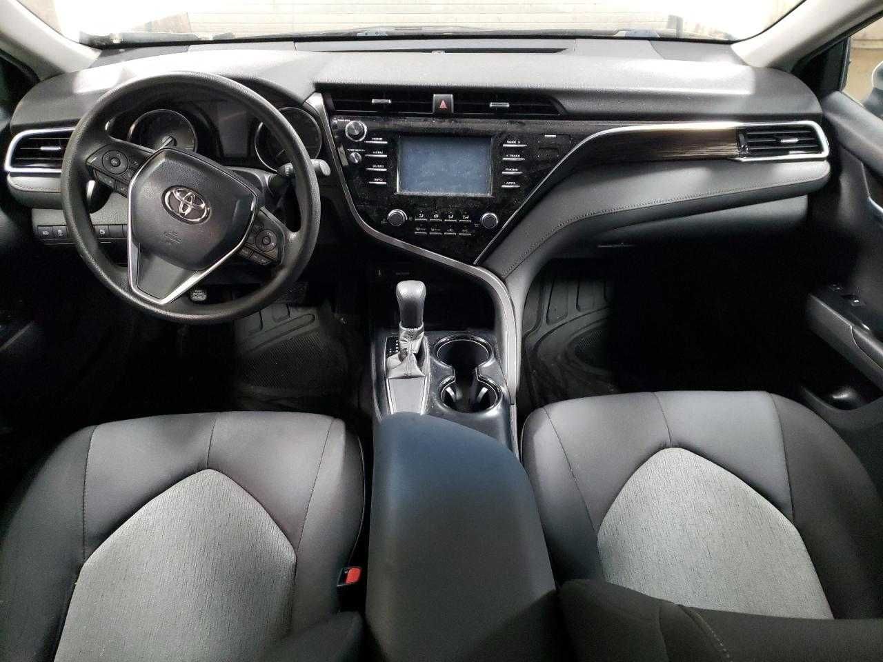 TOYOTA Camry L 2018