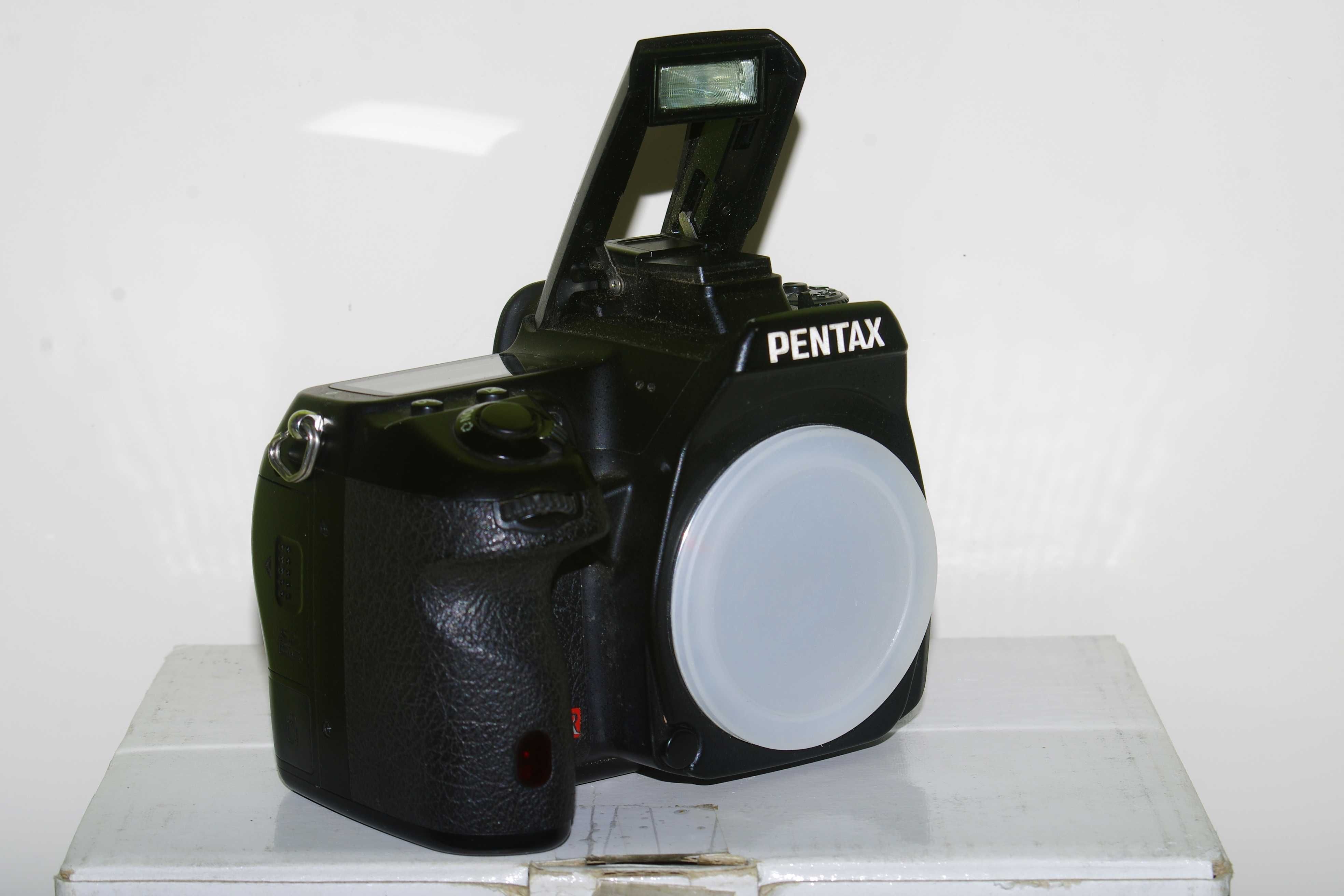 PENTAX K-5 Bardzo dobry stan .Wyprzedaż kolekcji !