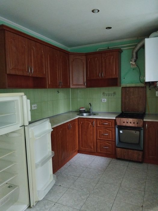 Комарова 3х кімн 1-6 осіб 900 грн