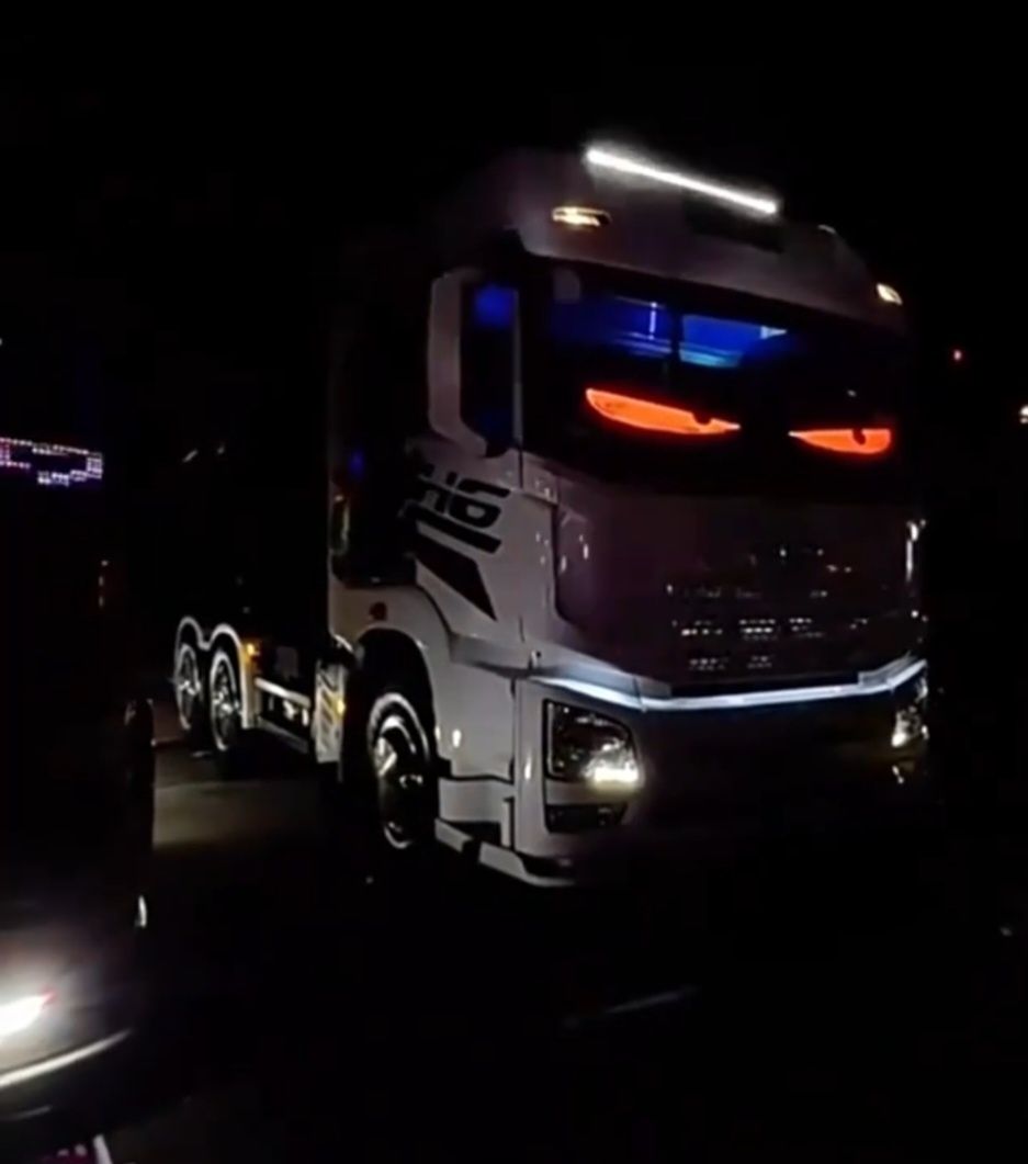 Oczy Led Taśma światełka do Tir Ciężarówka Bus Auto 60cmx16cm Nowe