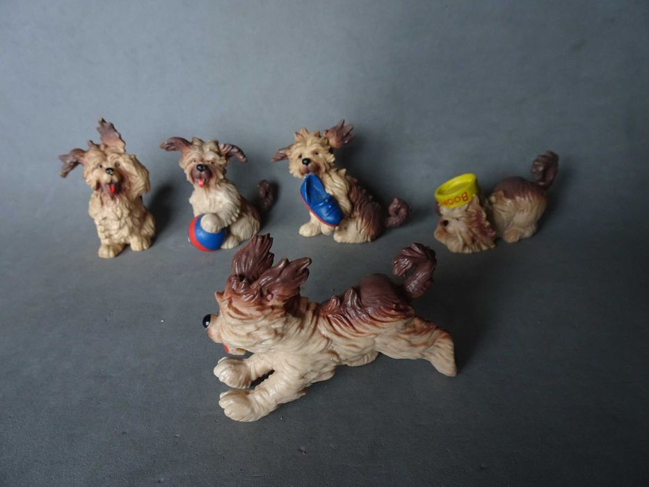 Figuras em PVC coleção cães Boomer - Maia Borges