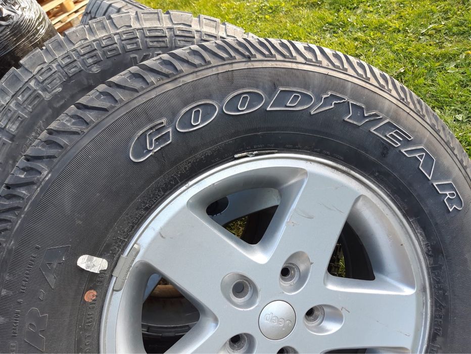 Felgi Jeep Wrangler jk z oponami