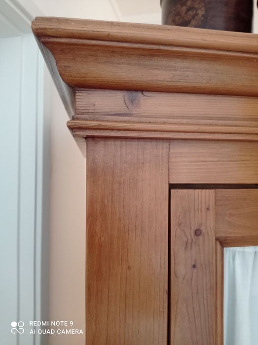 Armário madeira maciça