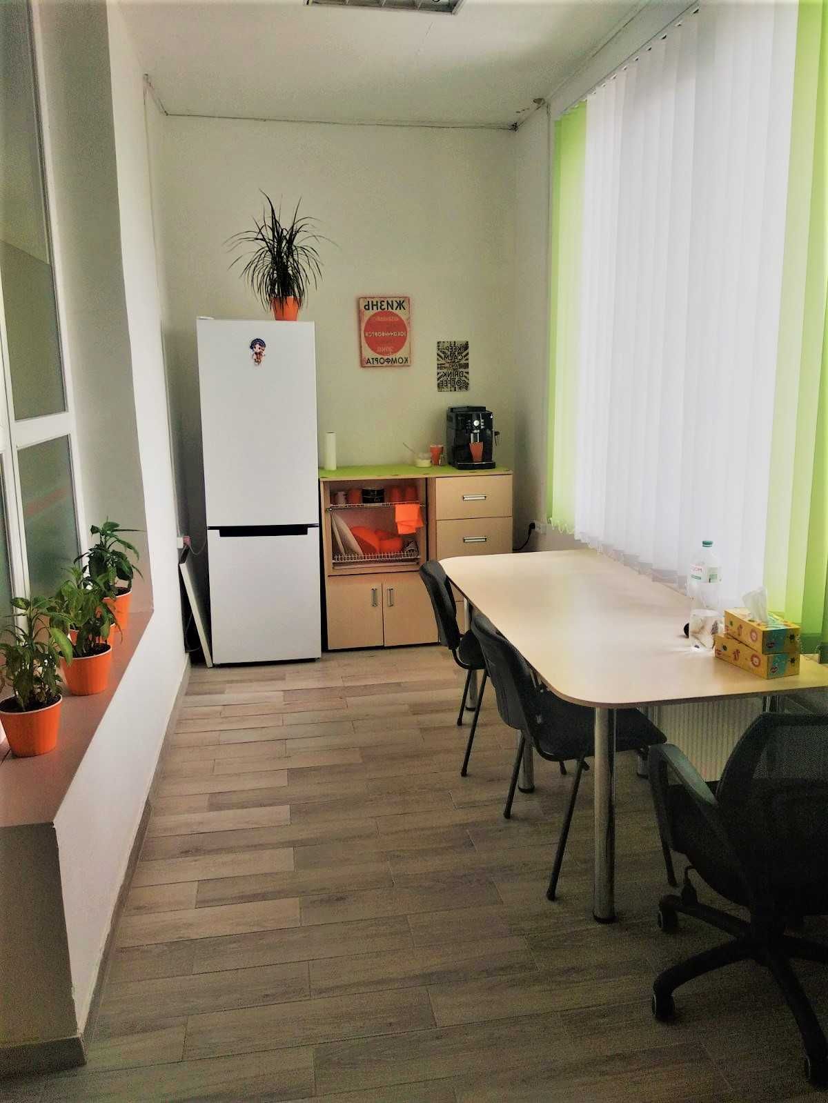 140  кв.м панорамный офис  IT open space+ кабинеты. кухня