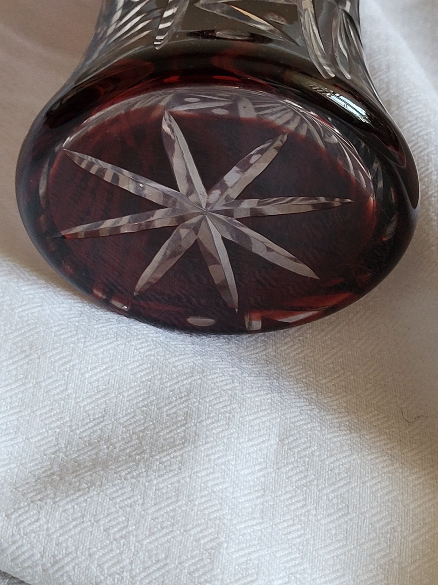 Wazon rubinowy Bohemia 25cm
