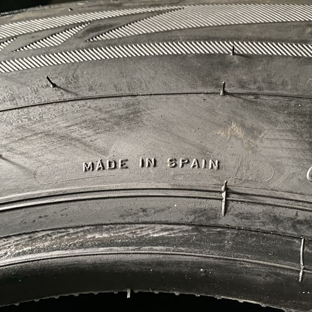 Шини нові 215/70/16 - 2шт Bridgestone Blizzak LM-80 evo зима