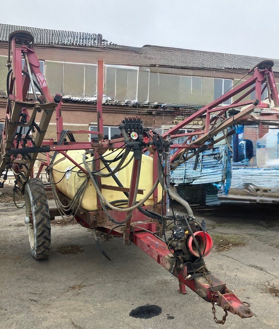 Продам оприскувач Харді 185000 грн