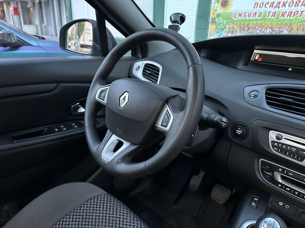 renault grand scenic 7 мест