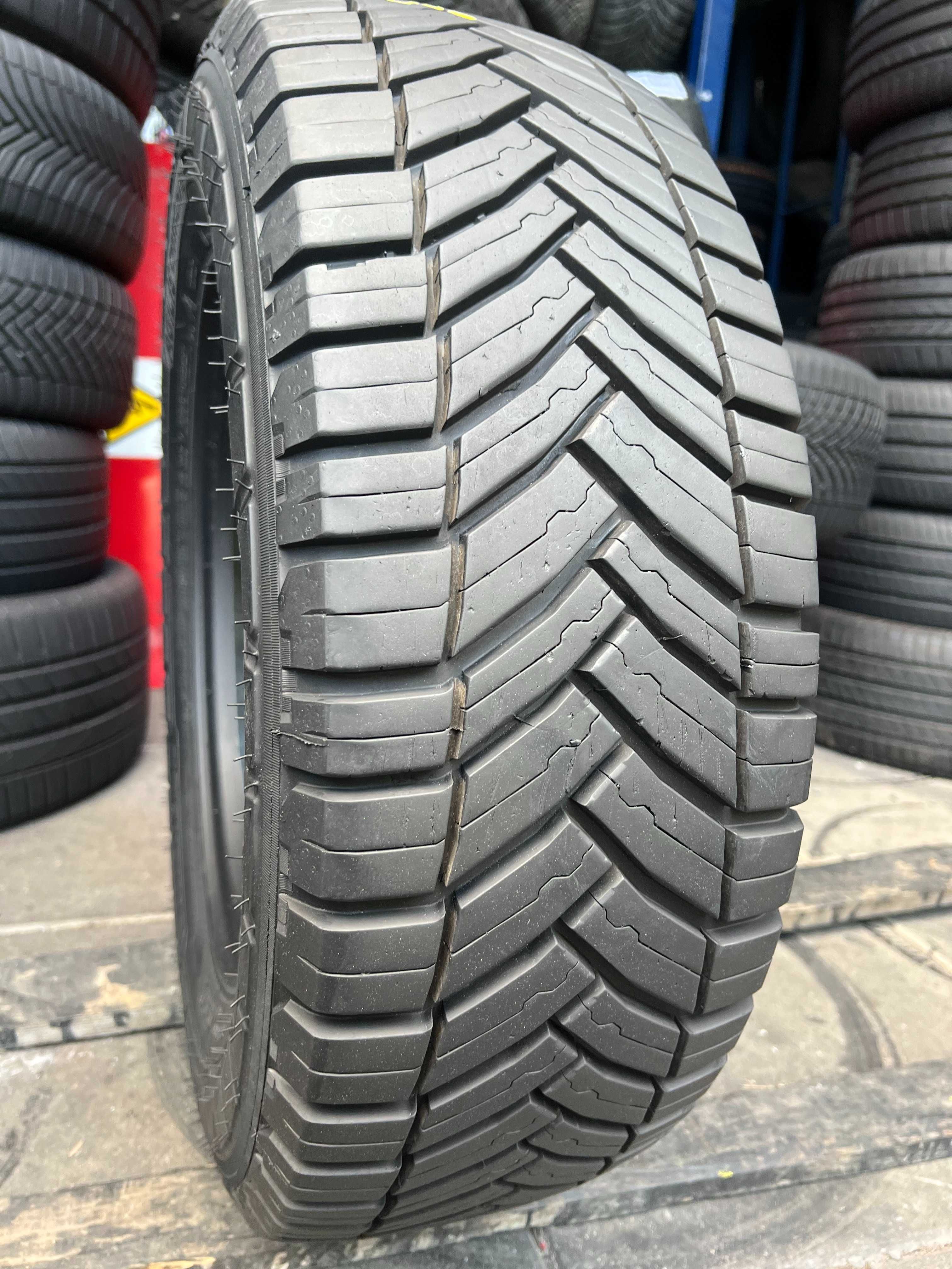 Opona wielosezonowa 215/70/R15C Michelin Agilis CrossClimate - 1 szt
