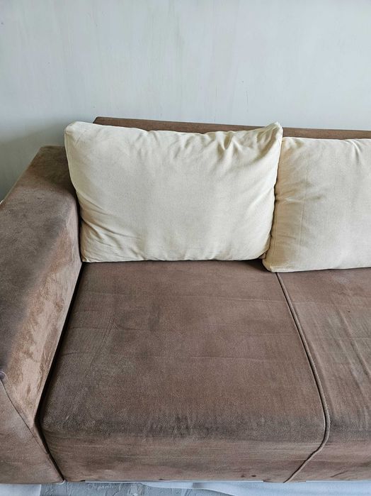 Диван книжка в хорошем состоянии