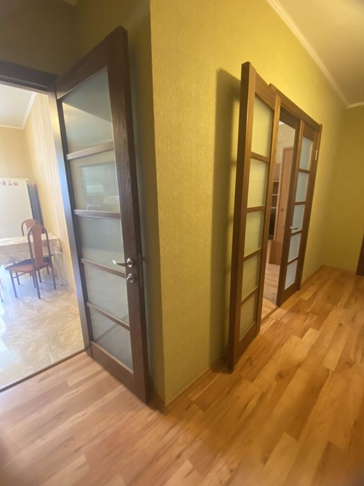 Продаж 2 кімнатної з ремонтом  Княжий Затон, 4 поруч метро "Позняки"