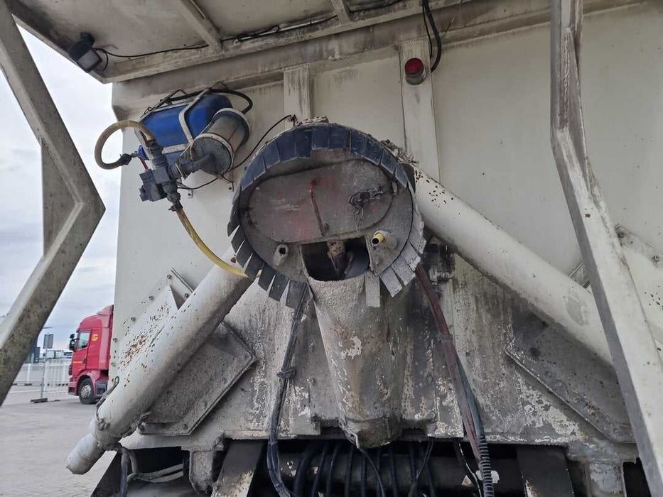 Naczepa mixokret  do posadzek transmix