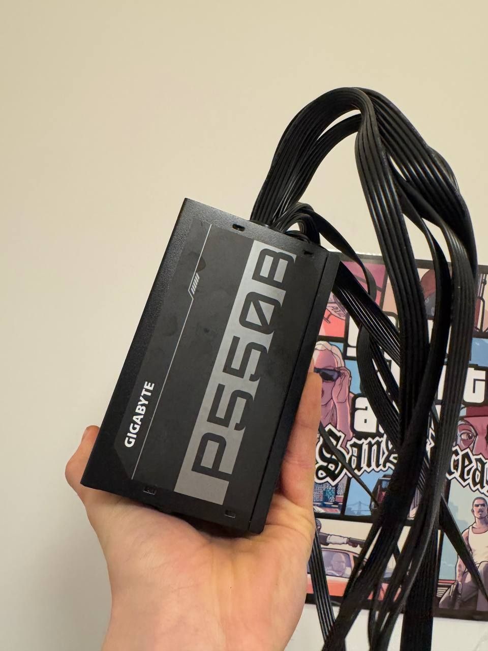 Блок питания Gigabyte P550B Оригинал