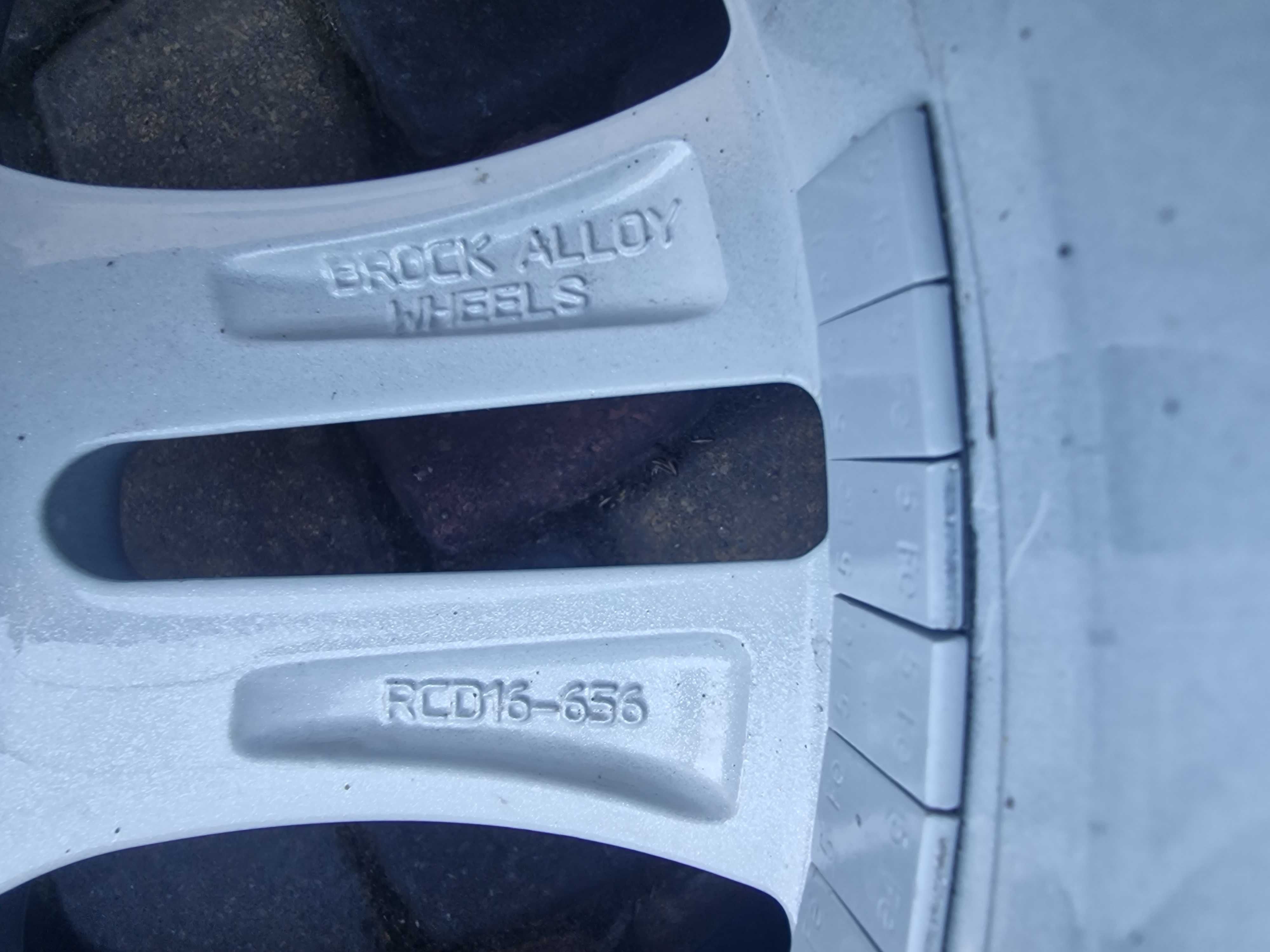 Mercedes 16 Cali 5x112 6,5J ET38 C-Klasa