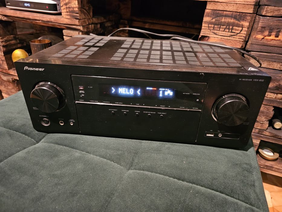 Amplituner kina domowego Pioneer VSX-832 400W