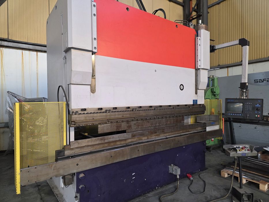 Prasa Krawędziowa HAMMERLE 200 ton 3m CNC