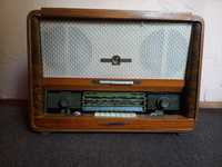 Старий радіоприймач