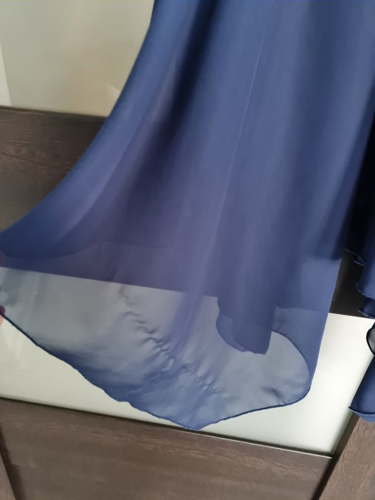 Elegancka sukienka zakończenie roku