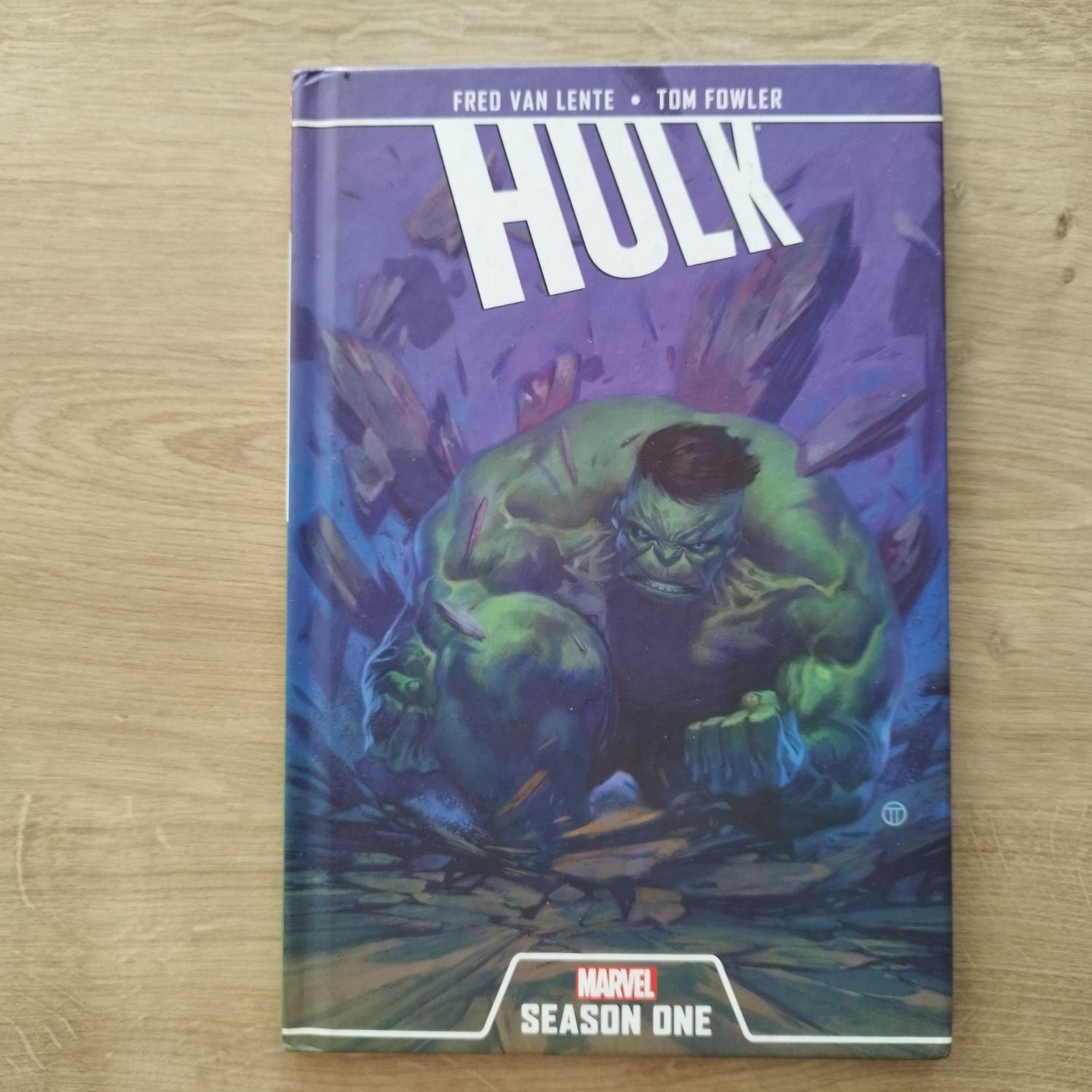 Hulk season one w twardej oprawie