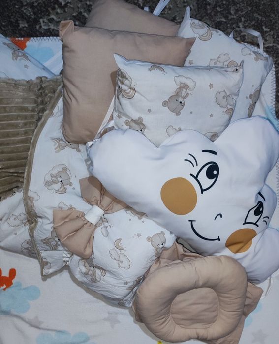 Комплект постільної білизни у ліжечко