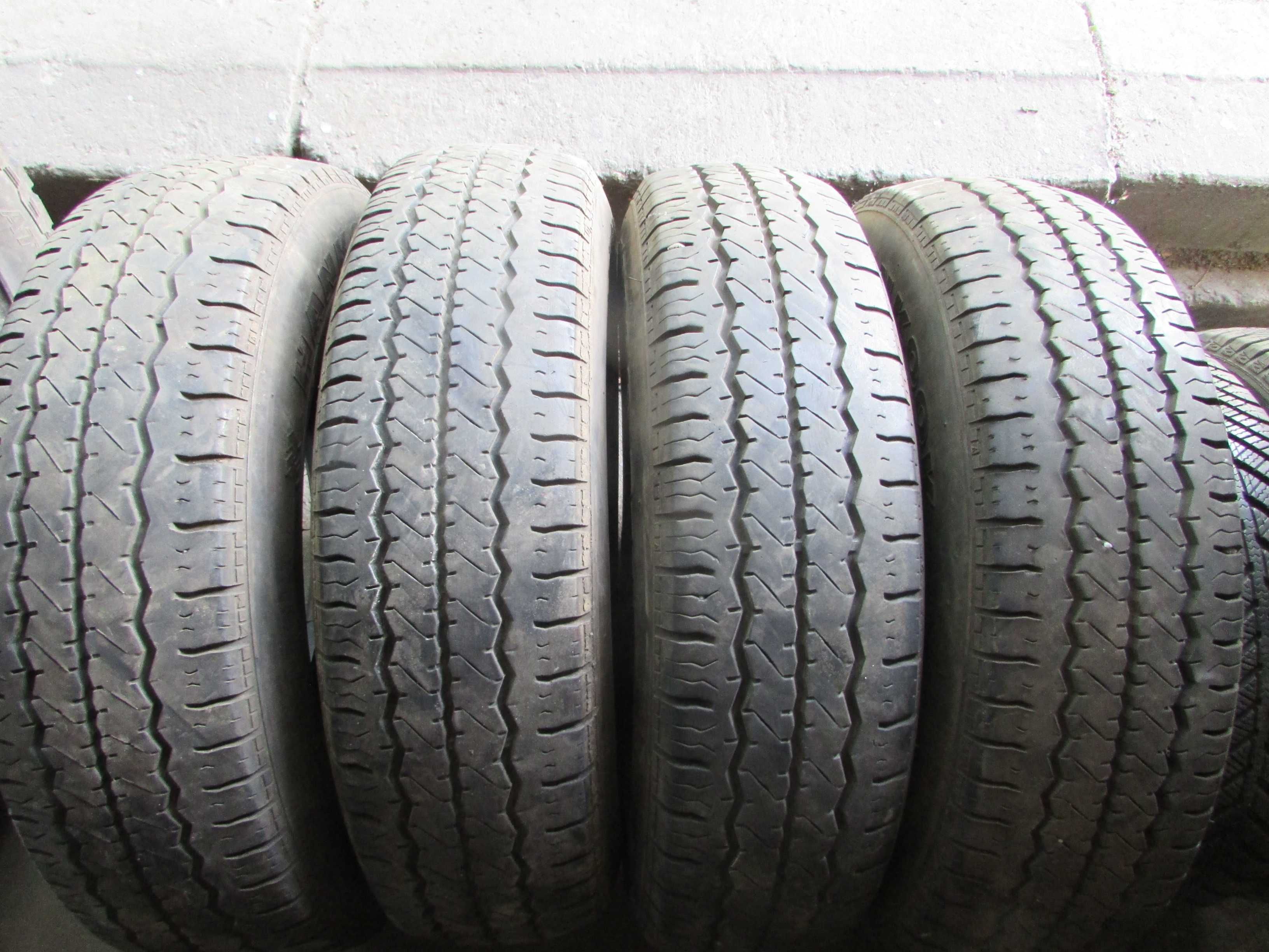 Літні шини 185/R15C Hankook RA08 Radial