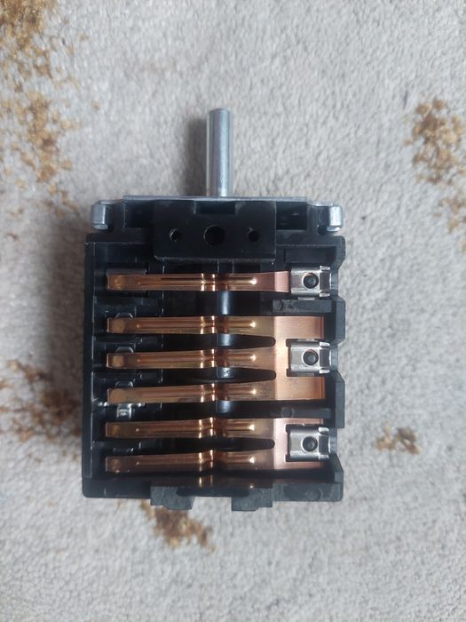 Переключатель электроплиты и духовки EGO