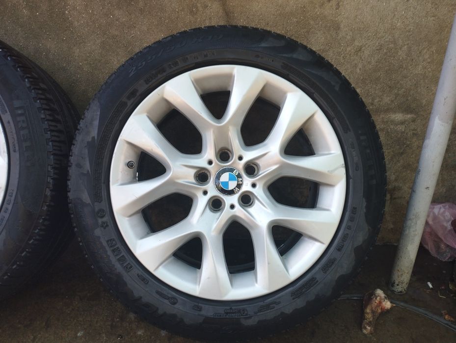 Диски на BMW x5 разом із гумою