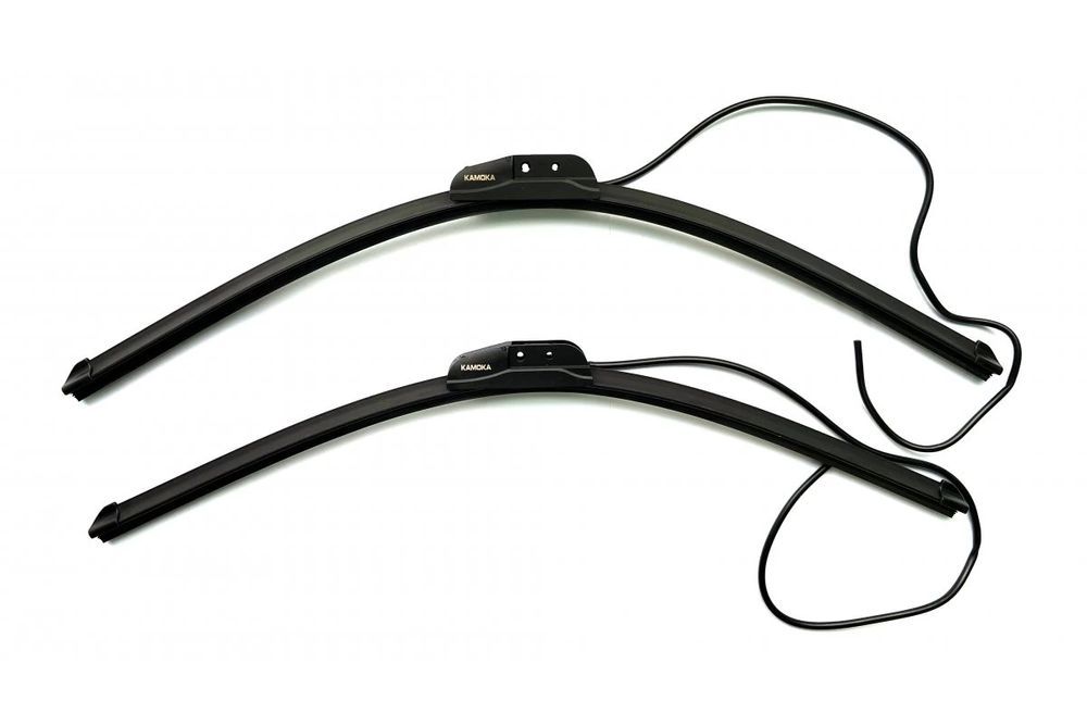 Комплект щіток склоочисника (бескаркасні, з розпилювачем, 700мм + 650м