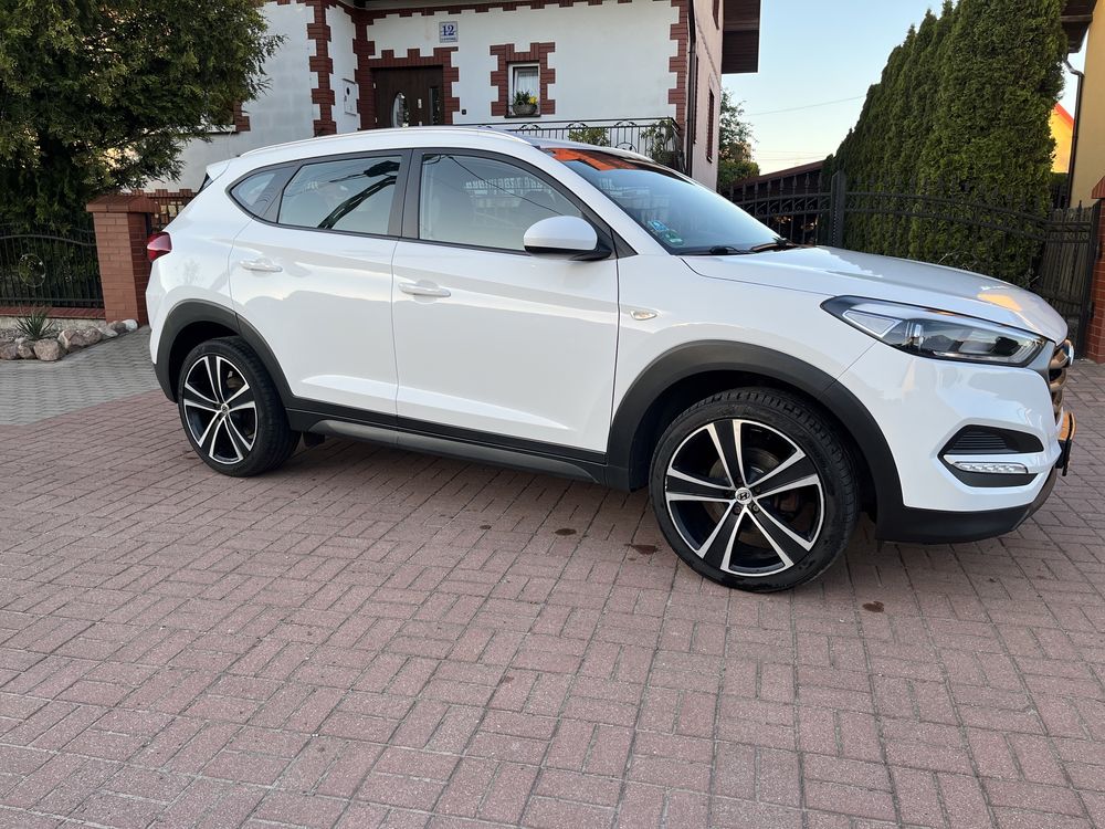 HYUNDAI TUCSON ROK 2018 BENZYNA sprowadzony z Niemiec perfekcyjny stan