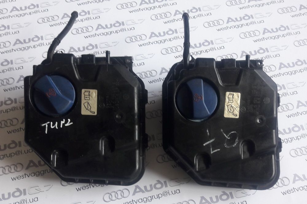 Бачок расширительный Audi Q7 / Volkswagen Touareg / Porsche Cayenne