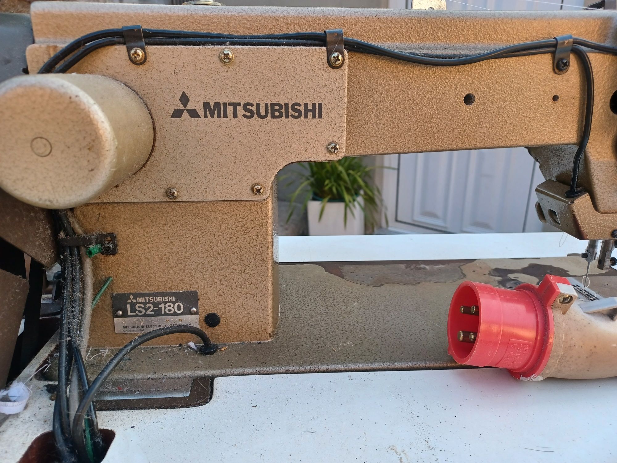 Maquina de custura industrial Mitsubishi