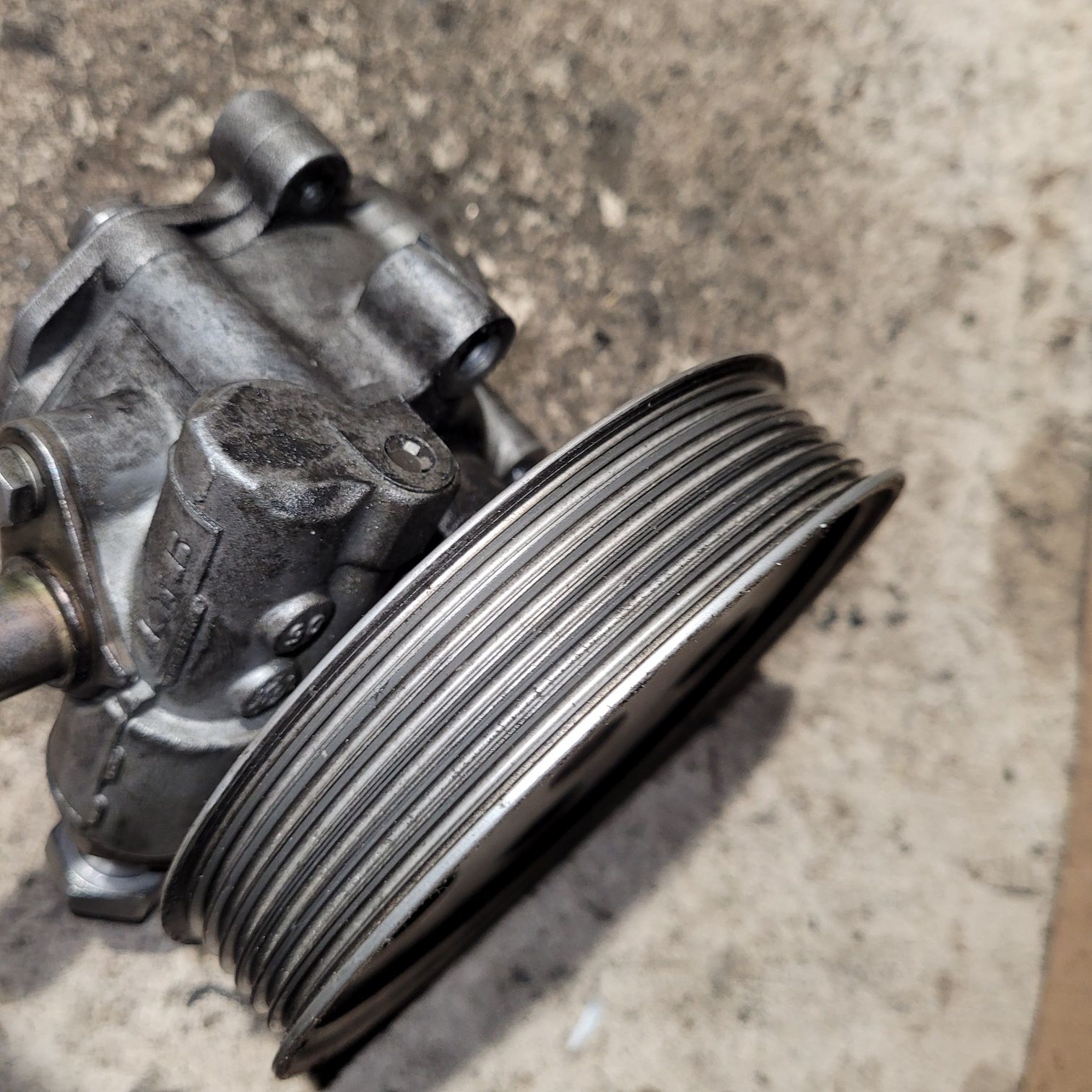 Pompa wspomagania 110BAR audi a4 b7 2.0FSI 2.0TFSI benzyna 2006r