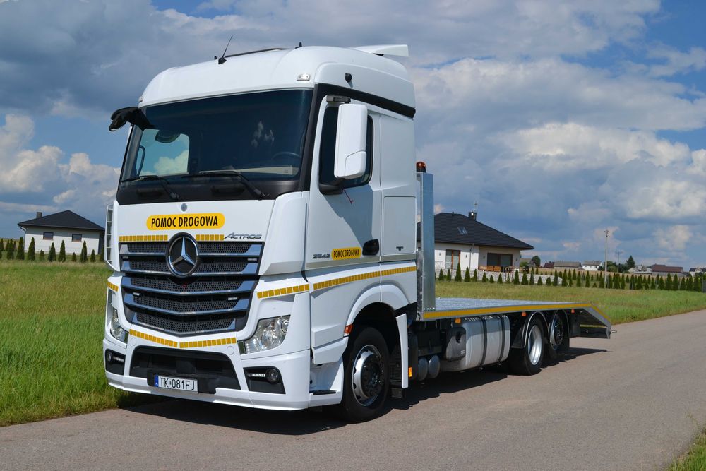 MeRcEdeS ActRoS 2542 LaWeTa PomoC DroGoWa